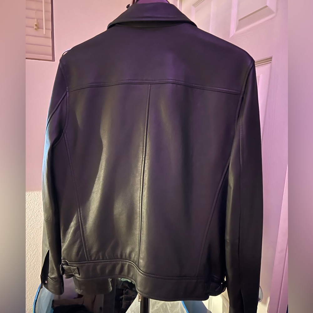 leather jacket - Picture 3 of 5